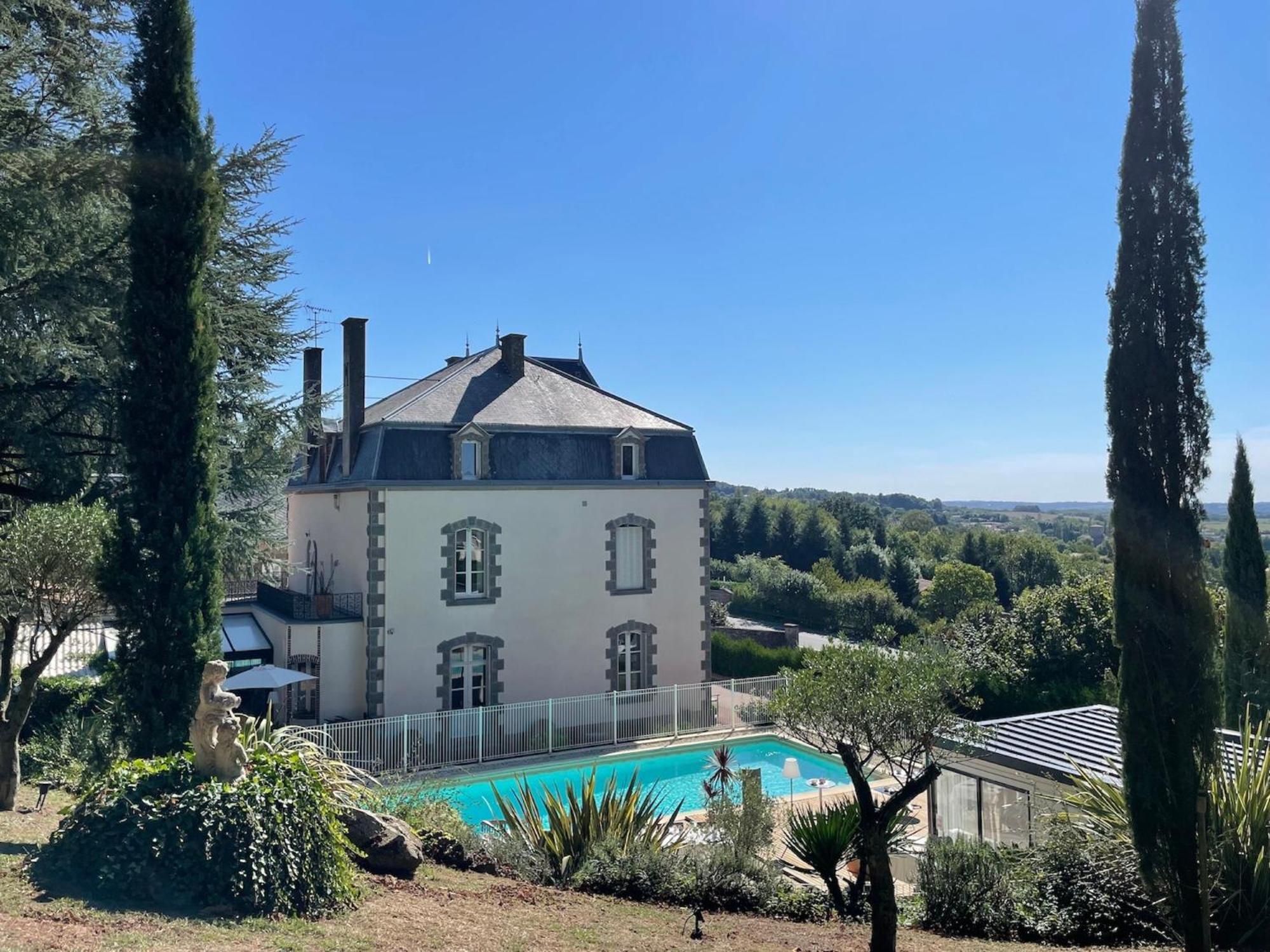 Maison D'Hotes Et Gites La Chouannerie A Cote Du Parc Du Puy Dufou Пузож Экстерьер фото